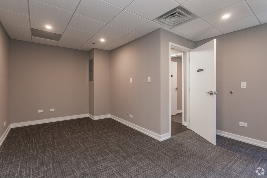 Photo of 15th Floor Ste 1520