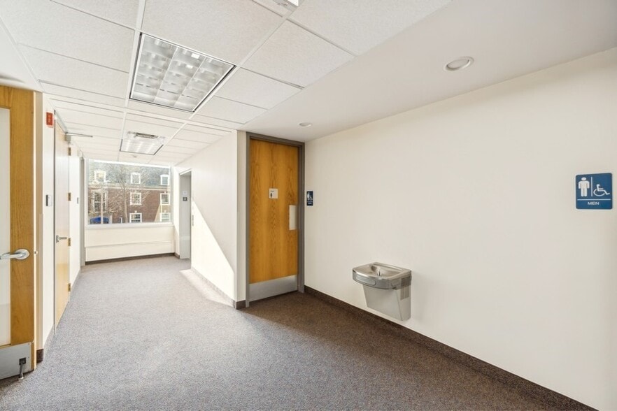 More Photos Of 2304 Park Ave, Minneapolis Medical For Sale