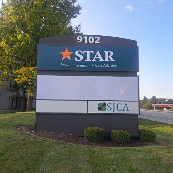 More Photos Of 9102 N Meridian St, Indianapolis Office For Lease