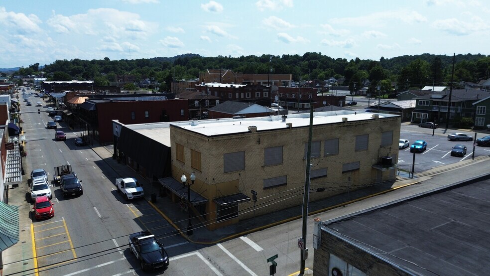 More Photos Of 200 S Main St, Corbin General Retail For Sale