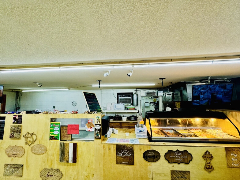 More Photos Of 4619 Main St, Holt General Retail For Sale