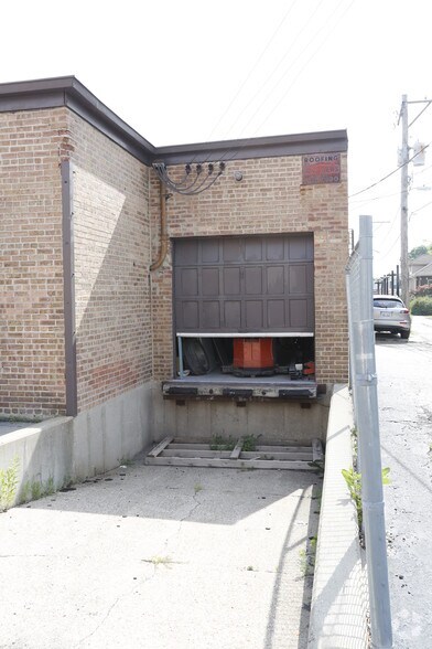 More Photos Of 4507-4511 W Belmont Ave, Chicago Distribution For Sale