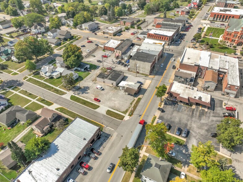 More Photos Of 118 E Main St, Albion Flex For Sale