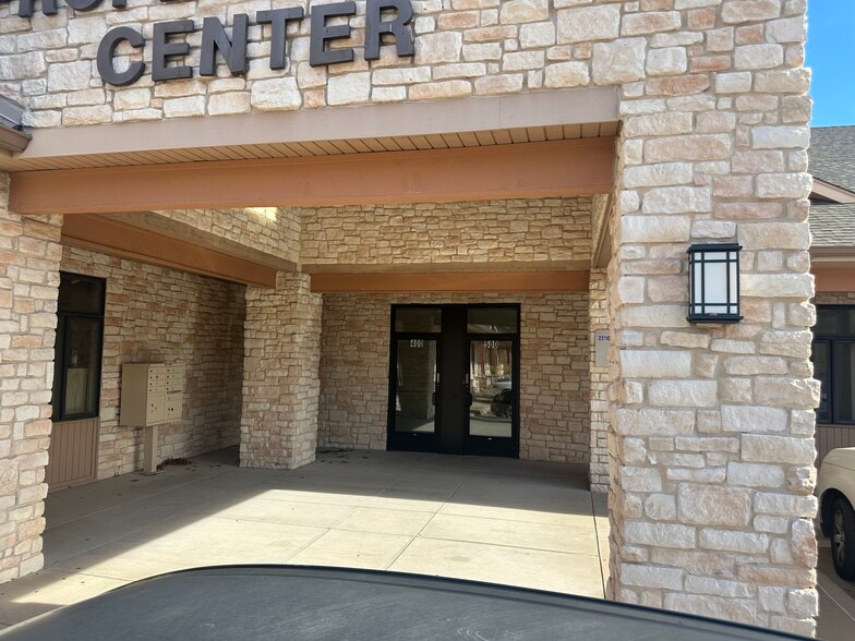 More Photos Of 1429 Clear Lake Rd, Weatherford Medical For Lease