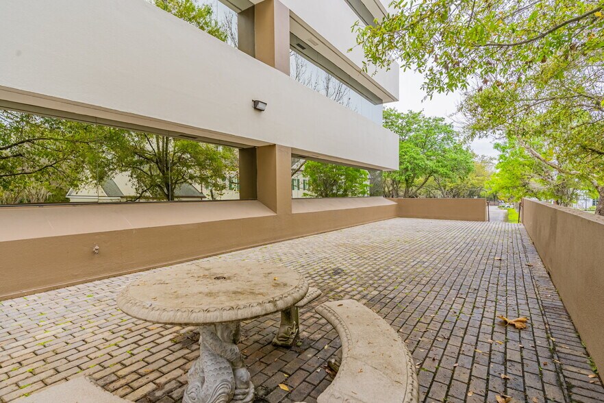 More Photos Of 217 N Westmonte Dr, Altamonte Springs Office For Lease