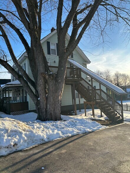 More Photos Of 14 High St, Pembroke Multifamily For Sale