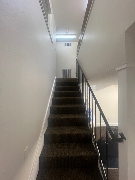More Photos Of 3840 Bayshore Blvd, Brisbane Service For Lease