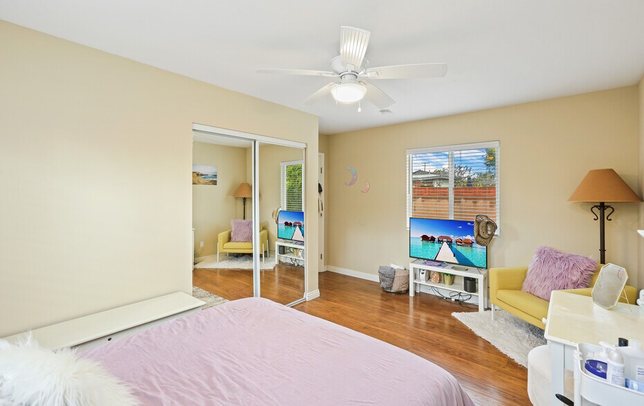 More Photos Of 1200 W Sycamore Ave, Orange Apartments For Sale