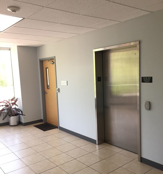 More Photos Of 317 Foxon Rd, East Haven Medical For Lease