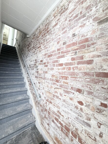 More Photos Of 5501 E Washington St, Indianapolis Storefront Retail Office For Sale