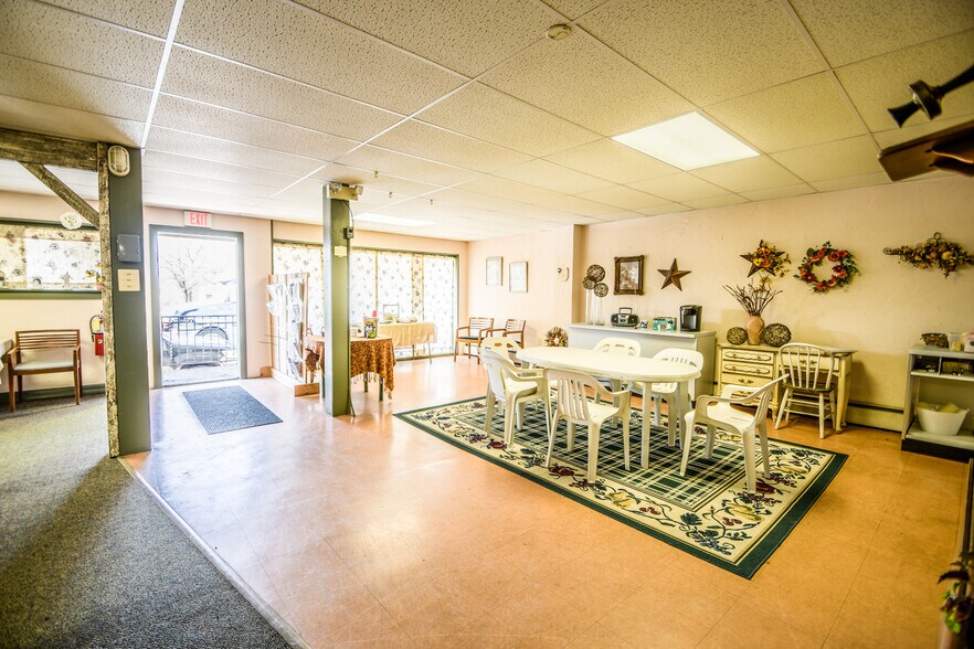 More Photos Of 82 Main St, Pennsburg General Retail For Sale