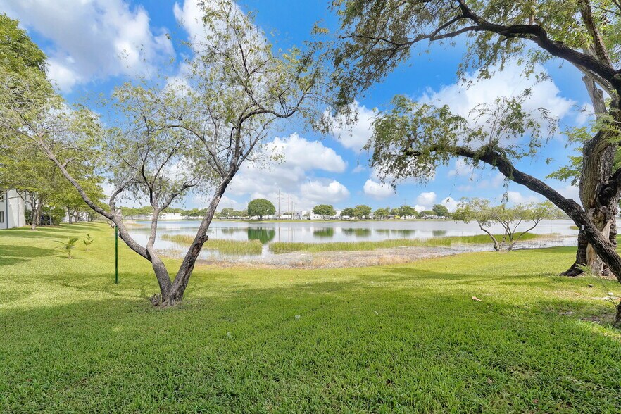 More Photos Of 1400 NW 79th Ave, Miami Warehouse For Sale