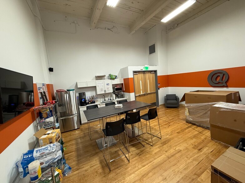 More Photos Of 500 S Main St, Mooresville Office For Lease