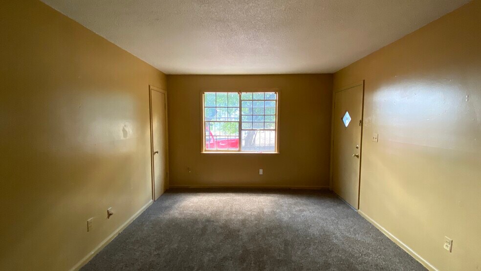 More Photos Of 1609 11th Ct N, Birmingham Apartments For Sale