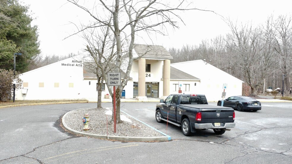 More Photos Of 224 Taylors Mill Rd, Manalapan Township Medical For Sale