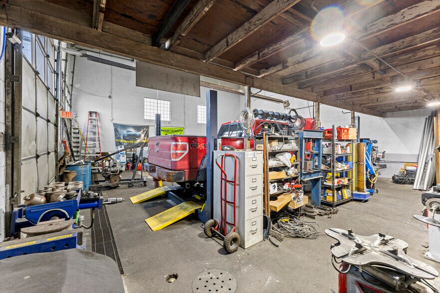 More Photos Of 2401 Fort St, Trenton Warehouse For Sale