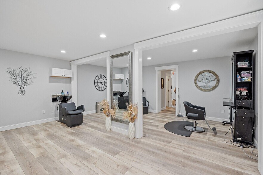 More Photos Of 45A Hanson, Rochester Apartments For Sale