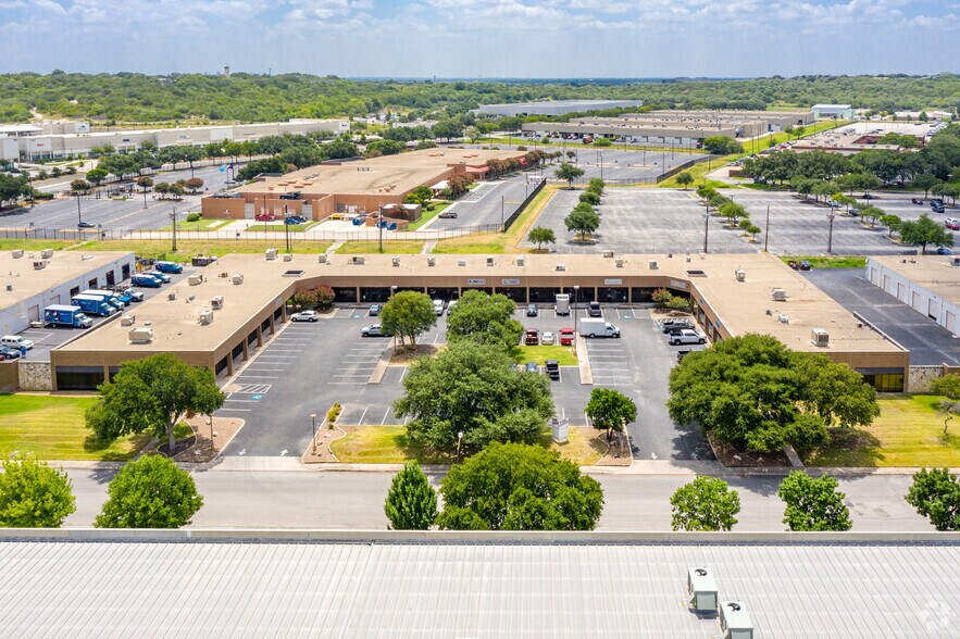 More Photos Of 1850-1900 Grandstand Dr, San Antonio Unknown For Lease