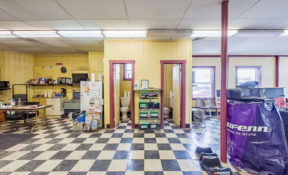 More Photos Of 765 Columbia Blvd, Bloomsburg Auto Repair For Sale