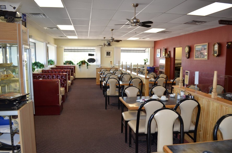 More Photos Of 904 W Main St, Quartzsite Hotel For Sale