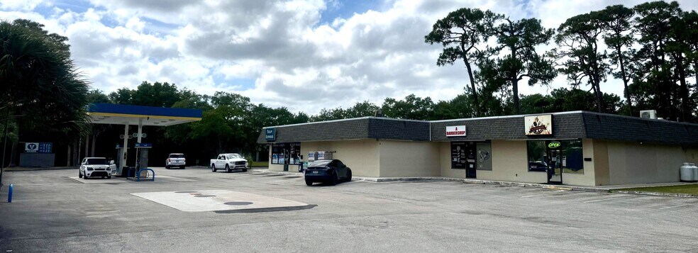 Primary Photo Of 302 SW Tulip Blvd, Port Saint Lucie Service Station For Sale
