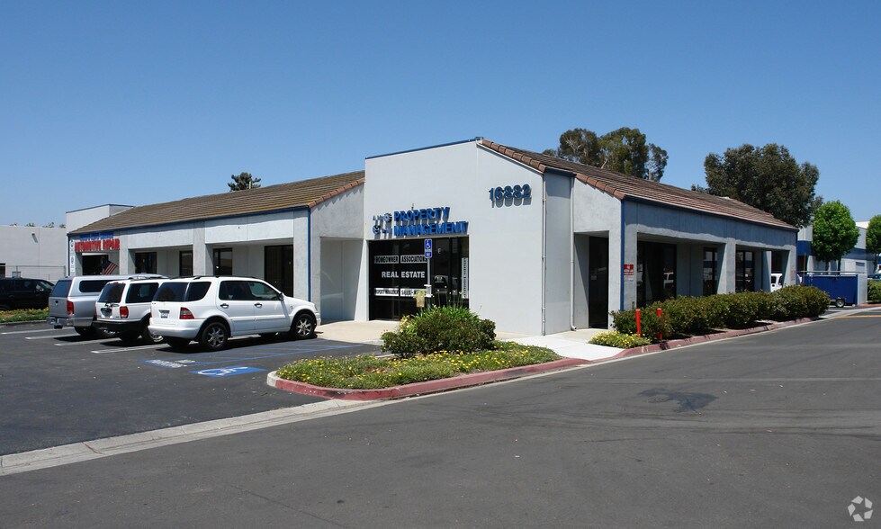More Photos Of 16932 Gothard St, Huntington Beach Unknown For Lease