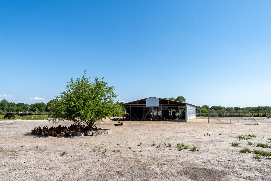 More Photos Of 21810 NW 270th St, Okeechobee Specialty For Sale