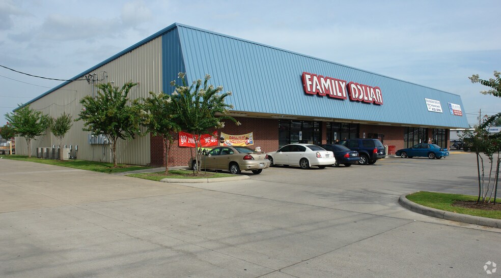 Primary Photo Of 42-46 N 11th St, Beaumont Freestanding For Lease