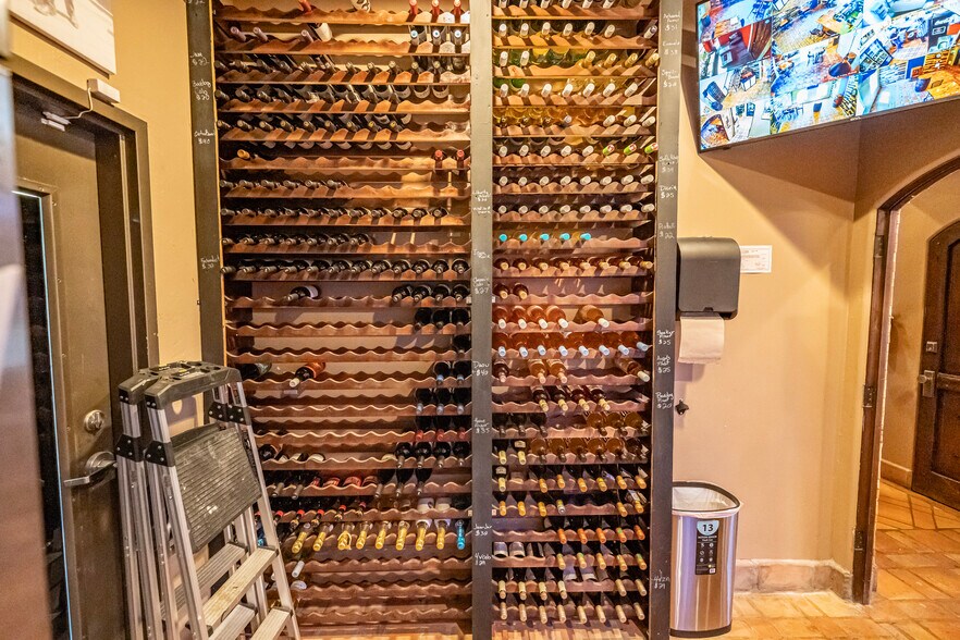 More Photos Of 3015 Hualapai Mountain Rd, Kingman Office For Sale