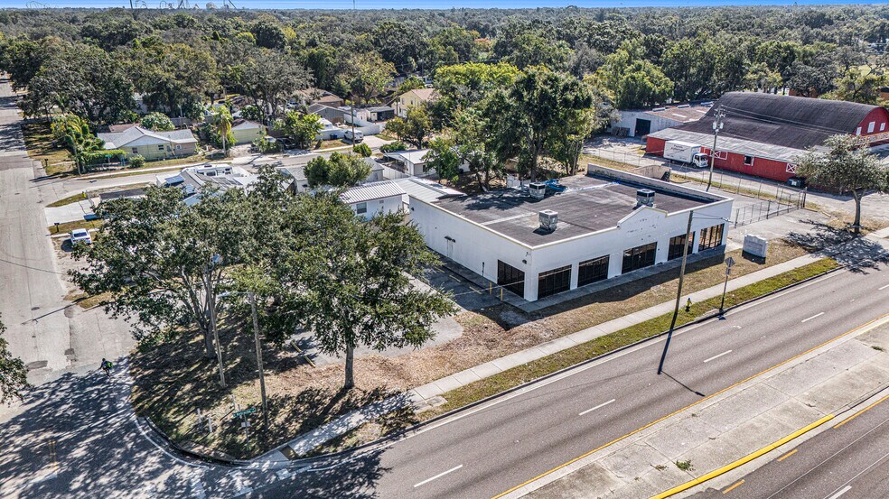 More Photos Of 10015 N Nebraska Ave, Tampa Freestanding For Sale