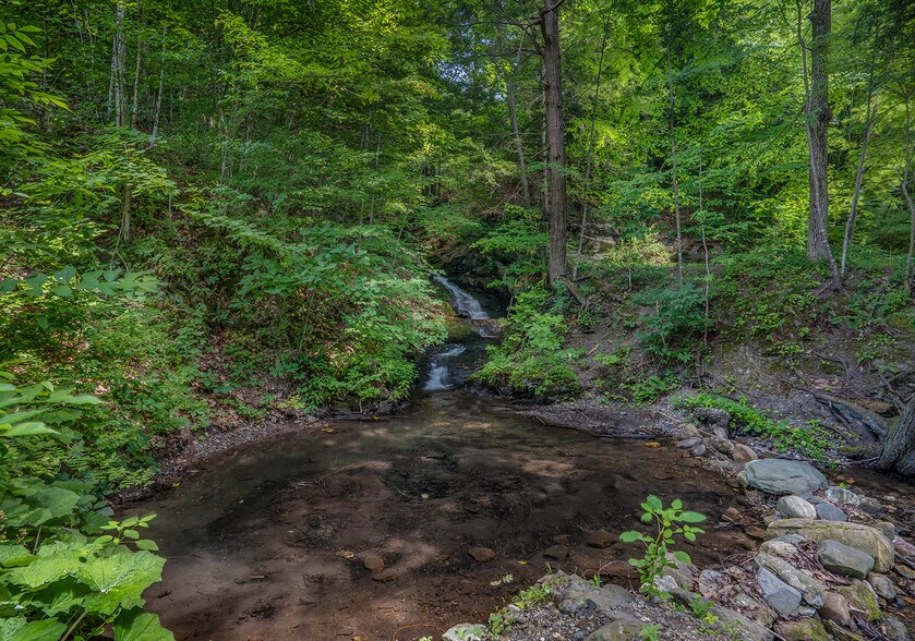 More Photos Of 213 Fiddlers Elbow Rd, Greenwich Land For Sale