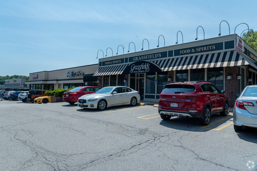 Primary Photo Of 840-880 Lexington St, Waltham Storefront For Lease