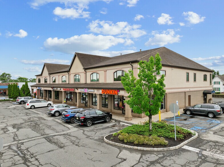 More Photos Of 1252-1264 Stelton Rd, Piscataway Storefront For Lease