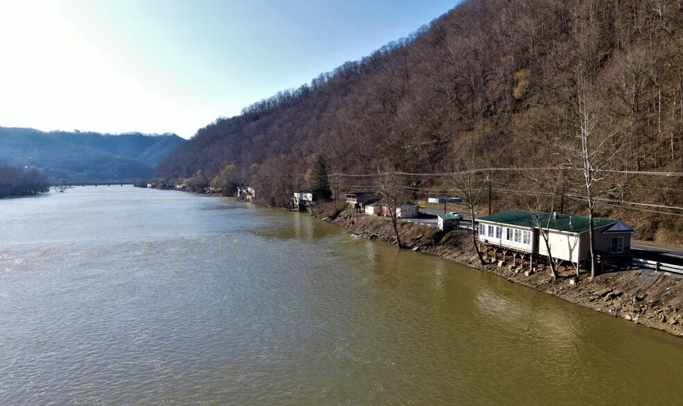 More Photos Of 846 Hinton Bypass Byp, Hinton Restaurant For Lease