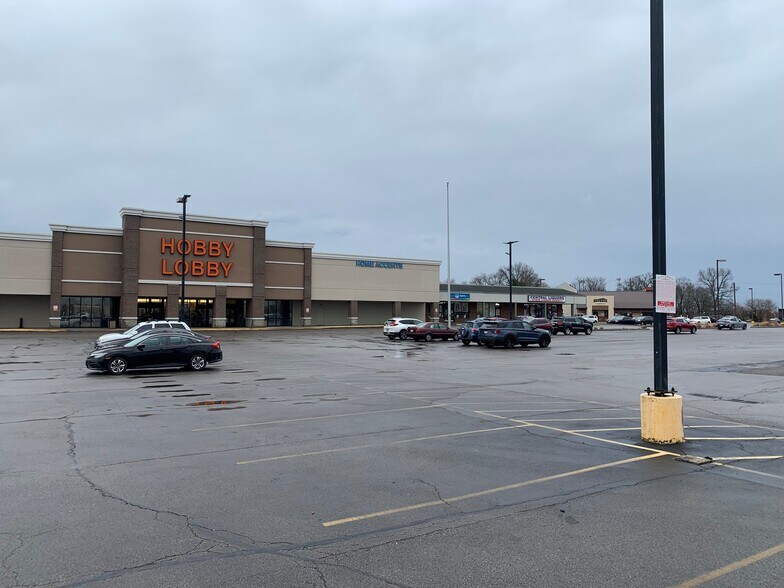 More Photos Of 9890-9914 Colerain Ave, Cincinnati Unknown For Lease