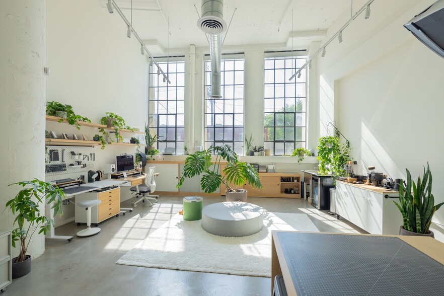 Primary Photo Of 200 N San Fernando Rd, Los Angeles Apartments For Lease