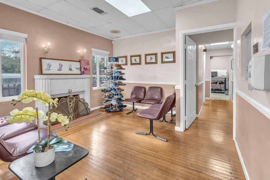 More Photos Of 1437 SW 1st St, Miami Medical For Sale