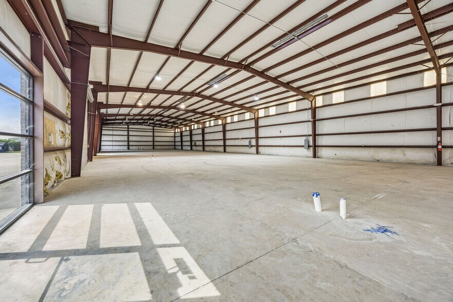 More Photos Of 6819 Theall Rd, Houston Industrial For Sale