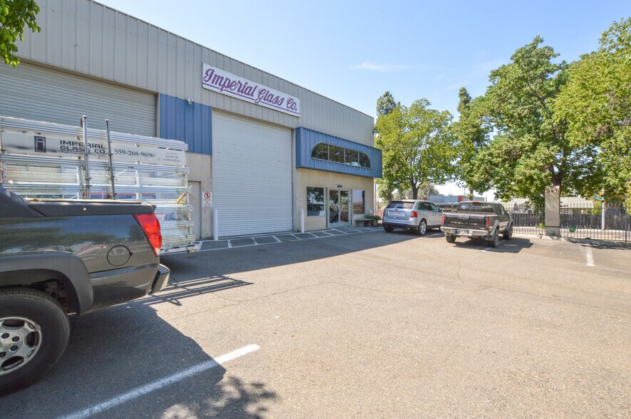Primary Photo Of 444 N 1st St, Fresno Freestanding For Sale