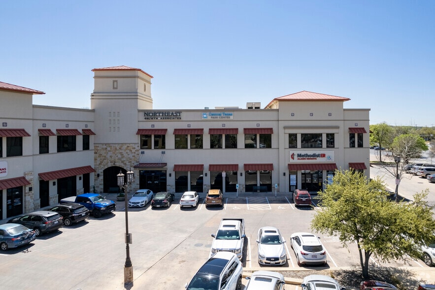 More Photos Of 250 E Basse Rd, San Antonio Medical For Lease