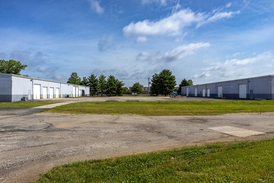 More Photos Of 4540 Ray Boll Blvd, Columbus Light Manufacturing For Lease