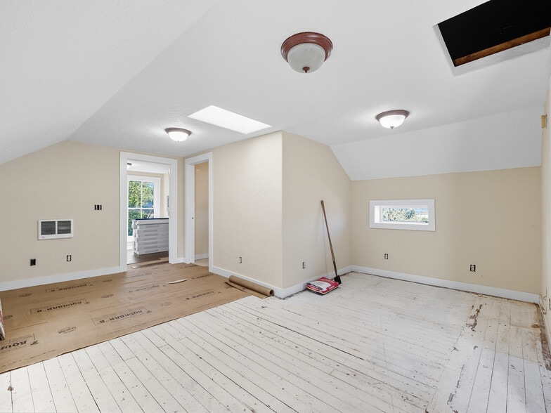 More Photos Of 686 29th St, Astoria Multifamily For Sale