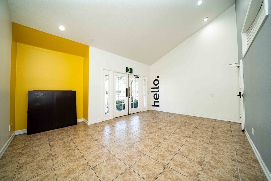 More Photos Of 3151 Airway Ave, Costa Mesa Office For Sale