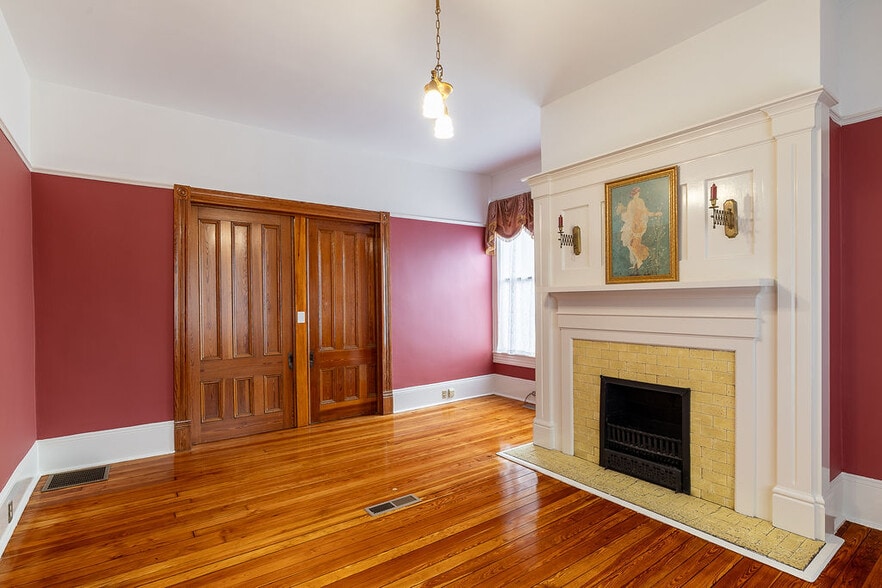 More Photos Of 892 Prince Ave, Athens Medical For Lease