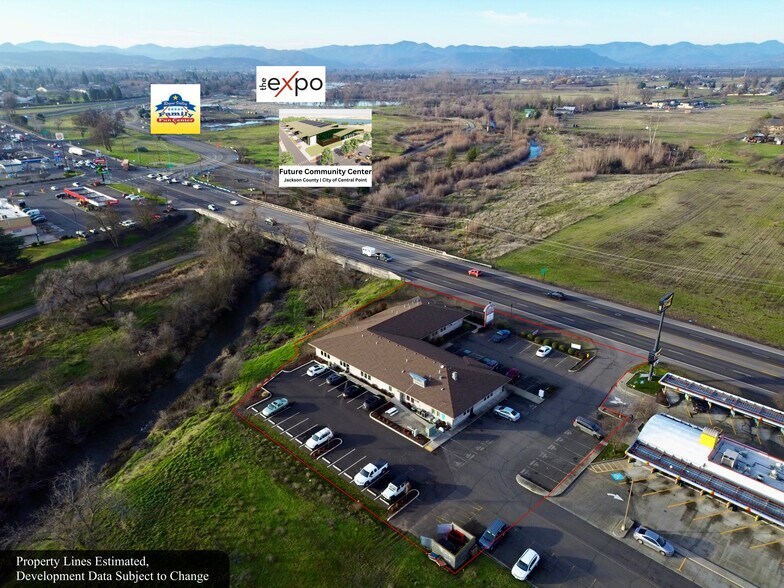 More Photos Of 1710 E Pine, Central Point Medical For Lease