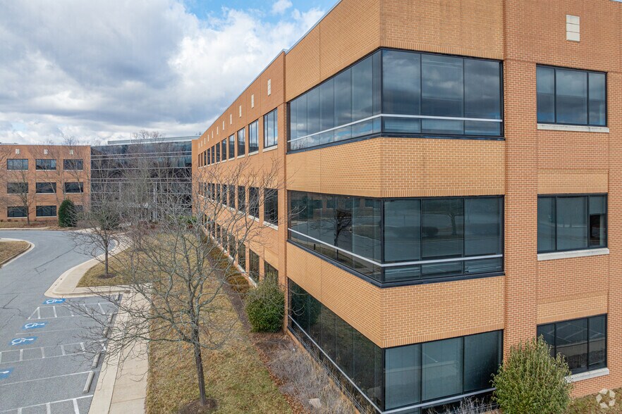 More Photos Of 940 Ridgebrook Rd, Sparks Office For Lease