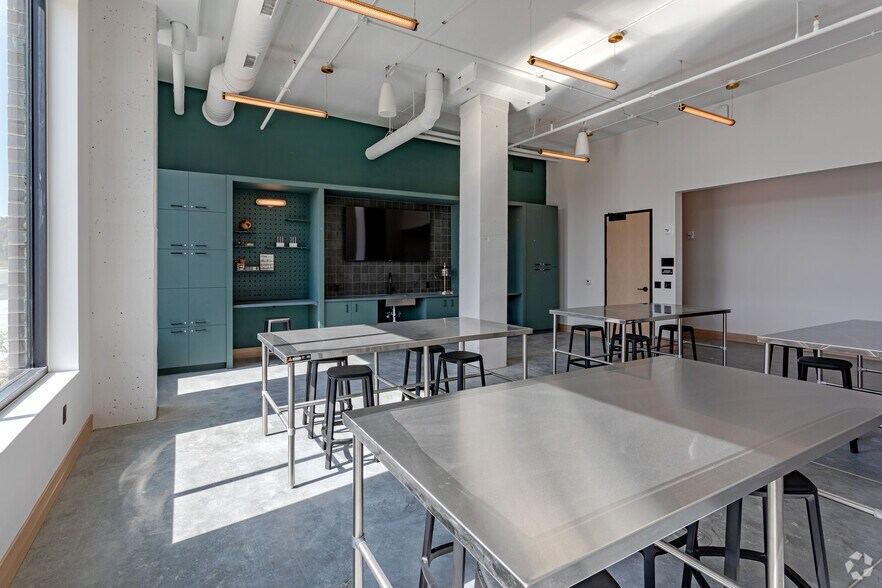 More Photos Of 8594 Excelsior Blvd, Hopkins Apartments For Lease