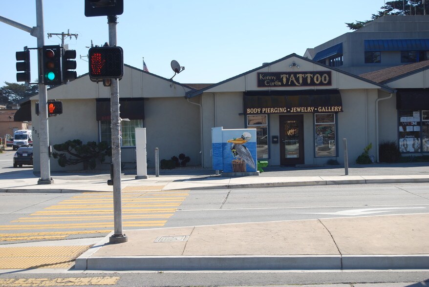 More Photos Of 3074 Del Monte Blvd, Marina Storefront Retail Office For Lease