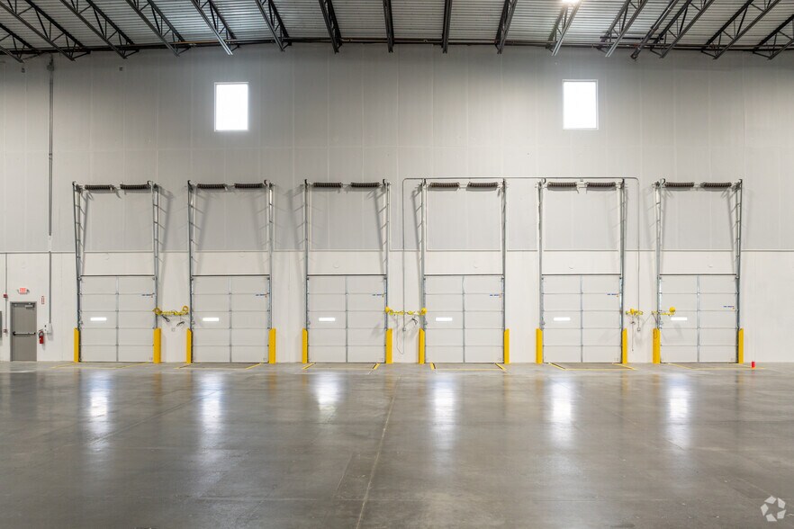 More Photos Of 500 Halls Mill Rd, Freehold Distribution For Lease