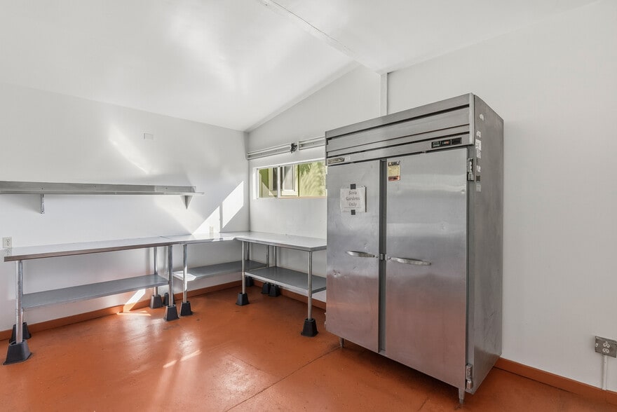 More Photos Of 5186 Gravenstein Hwy S, Sebastopol Restaurant For Sale